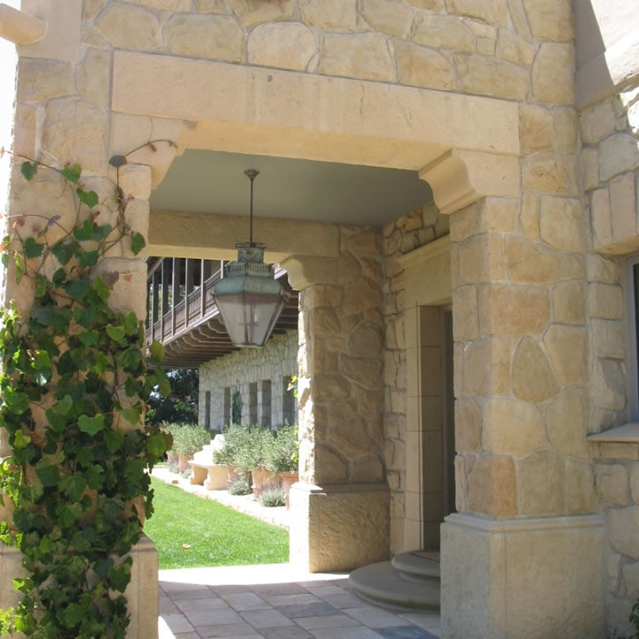 Stone-Veneer
