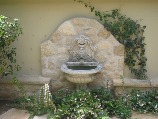 Outdoor-Stone-Fountain